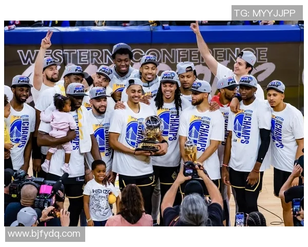 2017年NBA季后赛勇士队与爵士队的精彩对决回顾与分析 2017年NBA季后赛勇士队与爵士队的精彩对决回顾与分析