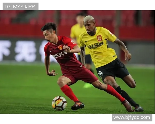 2017年鲁能与上港激战直播回顾精彩瞬间与赛后分析