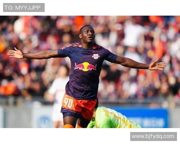 大宫松鼠与模滨FC激战正酣谁能在赛场上书写新的传奇篇章 大宫松鼠与模滨FC激战正酣谁能在赛场上书写新的传奇篇章