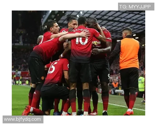 利物浦逆转胜伯恩茅斯，继续领跑英超积分榜