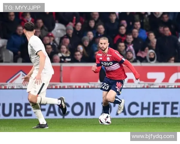 法甲精彩对决里昂主场迎战第戎争夺三分荣耀 法甲精彩对决里昂主场迎战第戎争夺三分荣耀